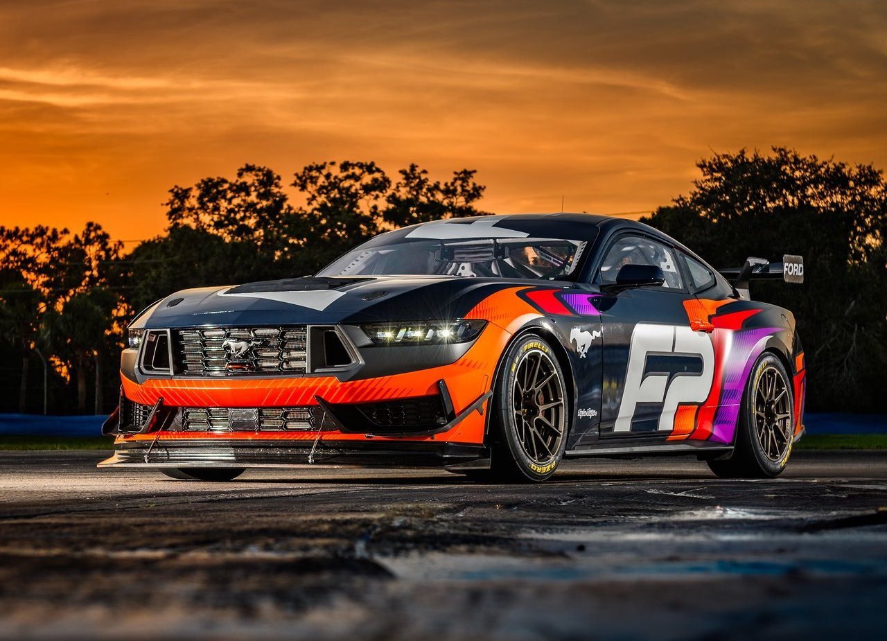 FORD MUSTANG GT4, foto 4