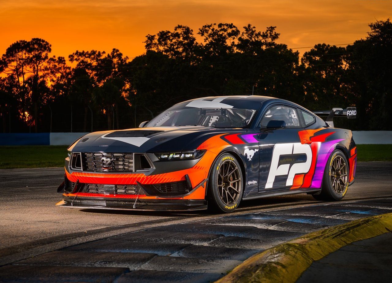 FORD MUSTANG GT4, foto 5