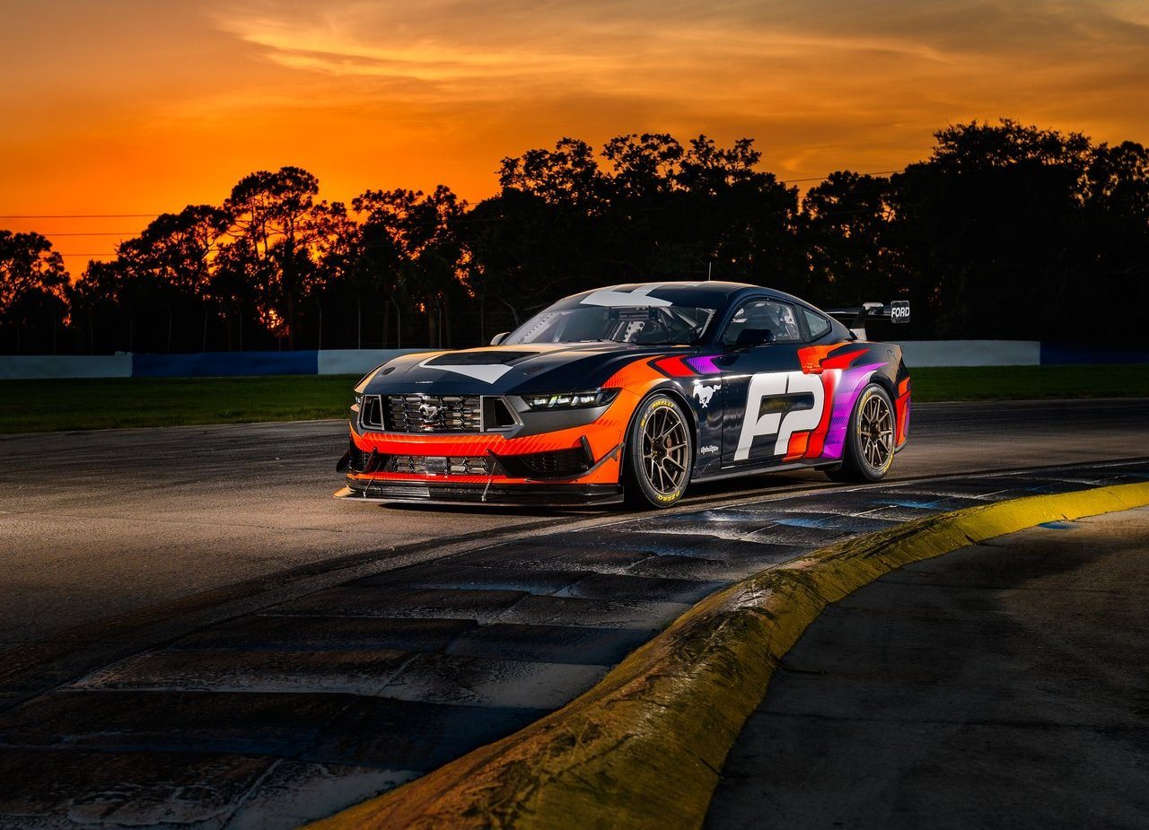 FORD MUSTANG GT4, foto 6