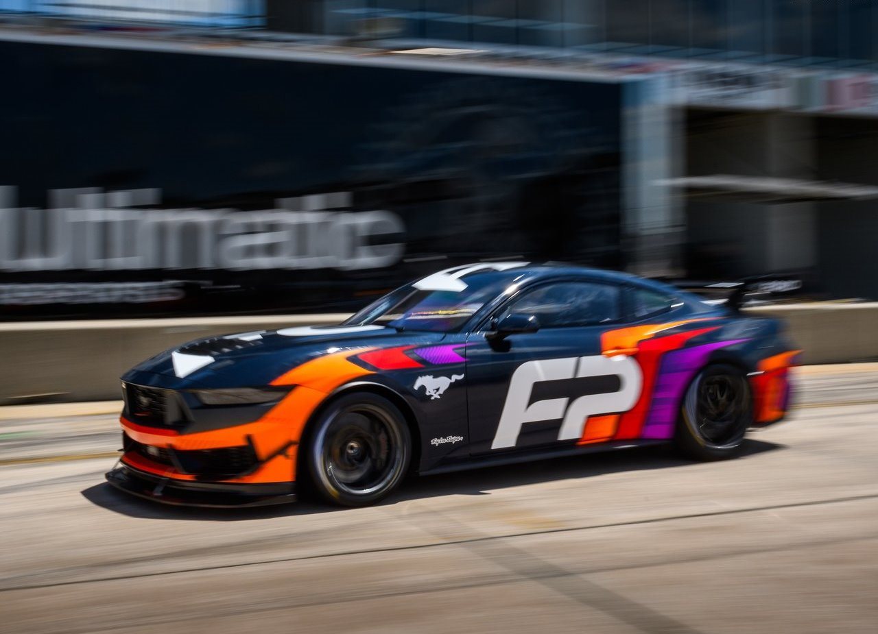 FORD MUSTANG GT4, foto 13