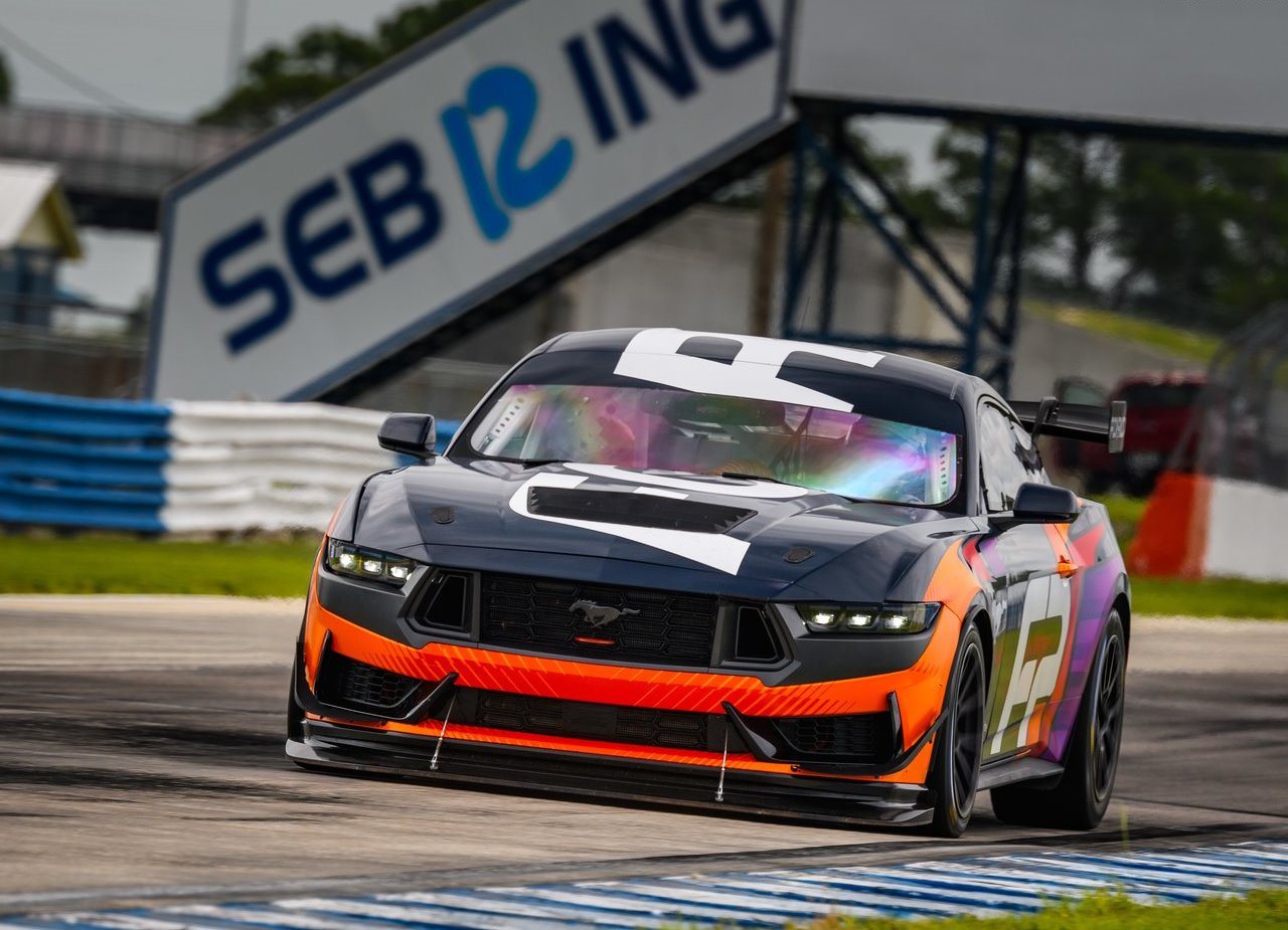FORD MUSTANG GT4, foto 14