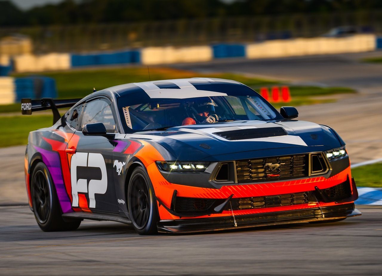 FORD MUSTANG GT4, foto 20