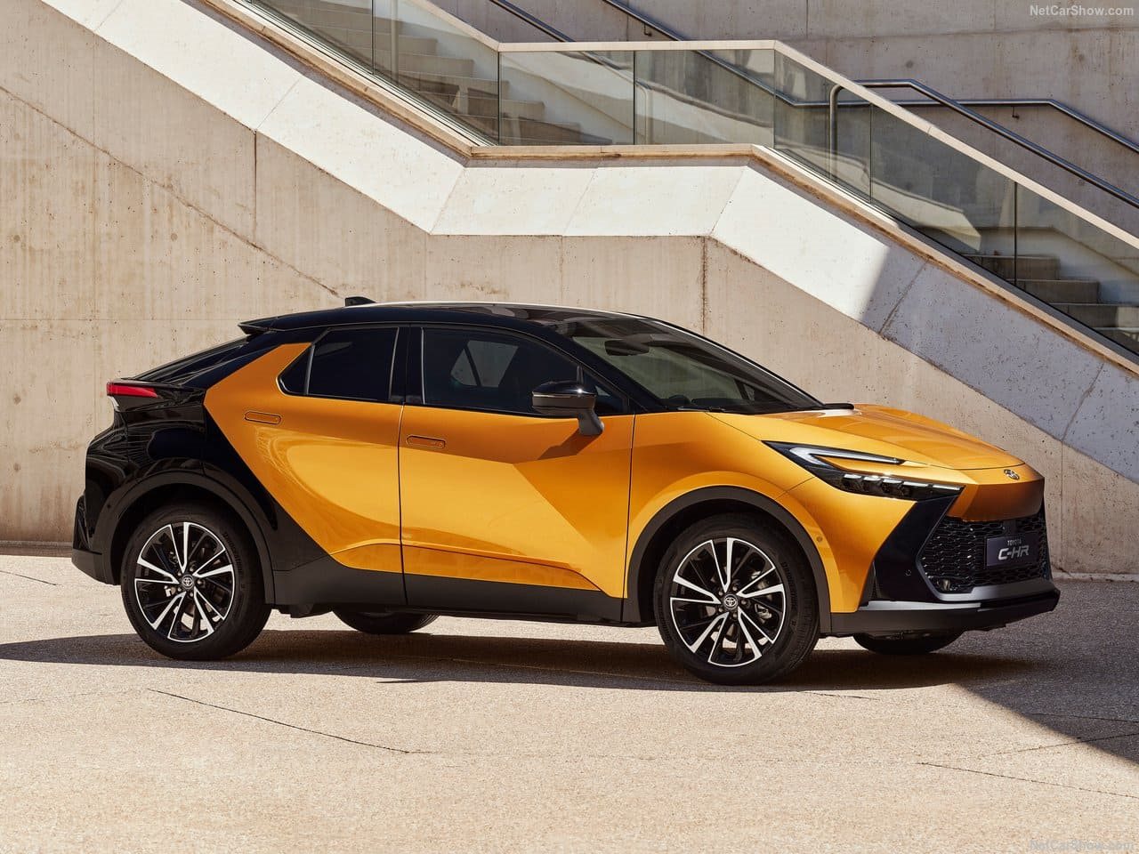 2024 - TOYOTA C-HR, foto 2