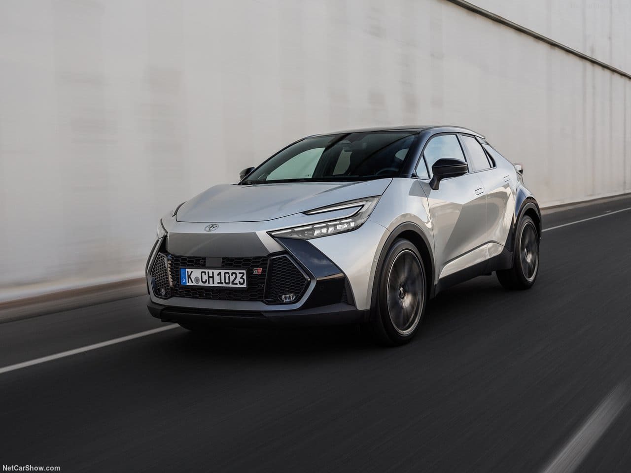 2024 - TOYOTA C-HR, foto 34
