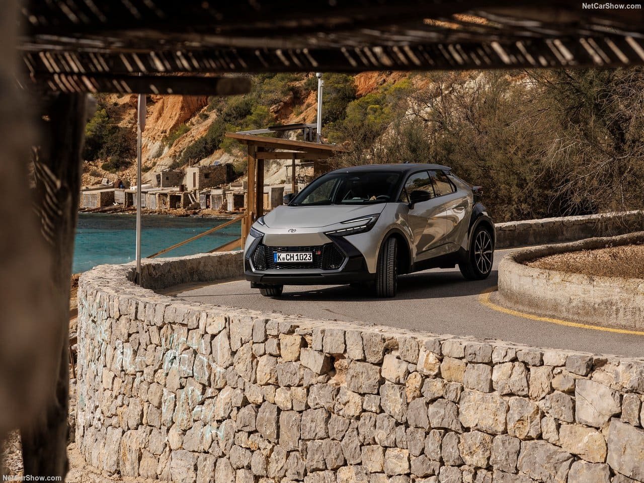 2024 - TOYOTA C-HR, foto 38