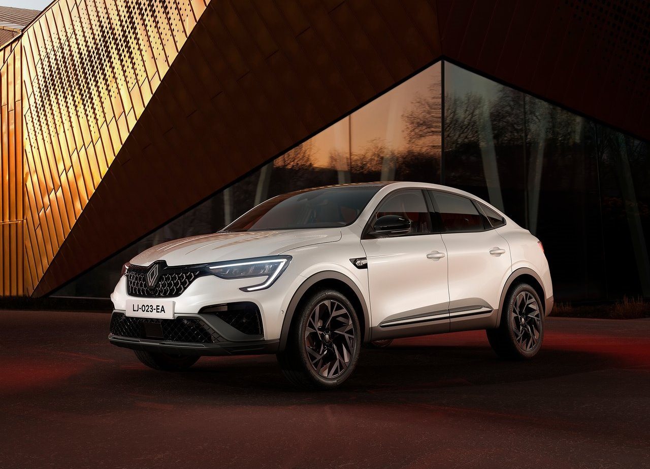 RENAULT ARKANA, foto 1