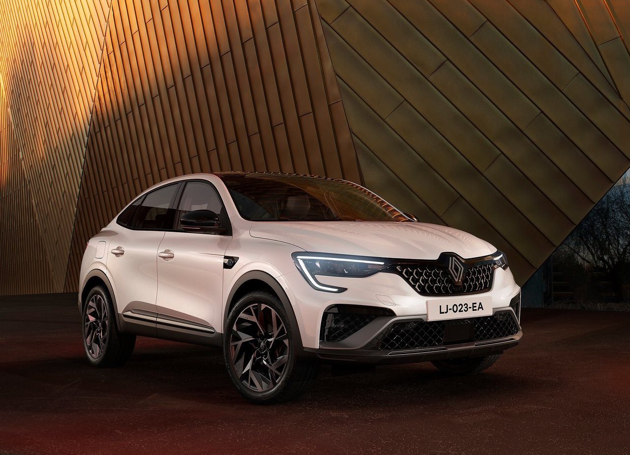 RENAULT ARKANA, foto 2