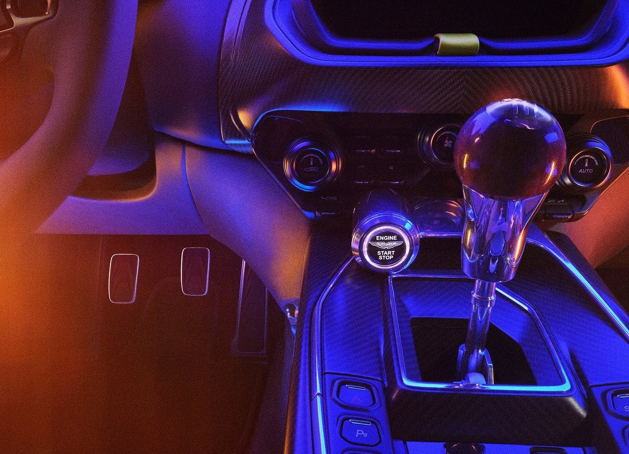 2024 - ASTON MARTIN VALOUR, foto 8