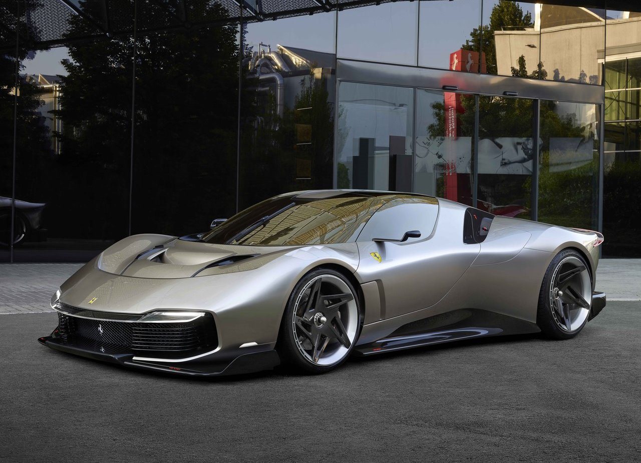 FERRARI KC23, foto 1
