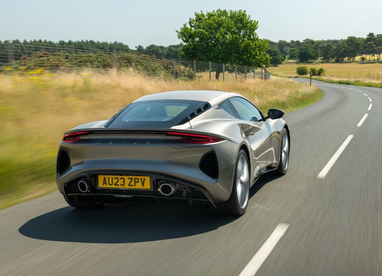 2024 - LOTUS EMIRA i4, foto 32