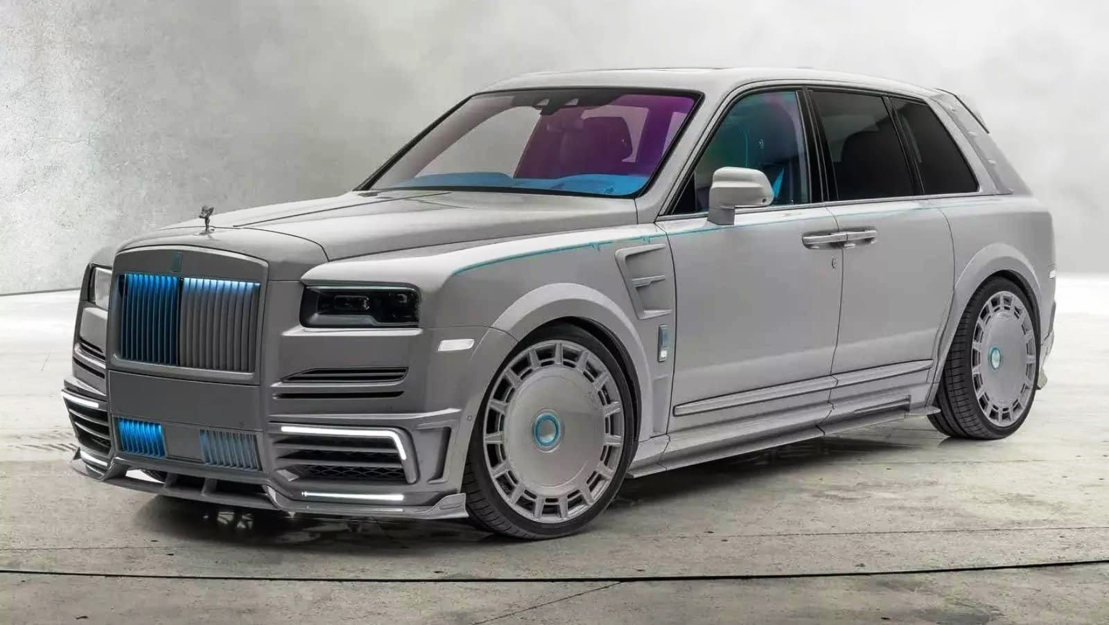 2023 - ROLLS-ROYCE CULLINAN NARDO GREY BY MANSORY, foto 1