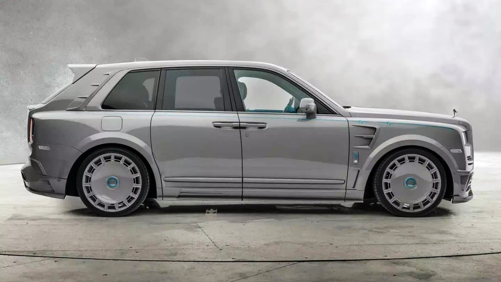 2023 - ROLLS-ROYCE CULLINAN NARDO GREY BY MANSORY, foto 3