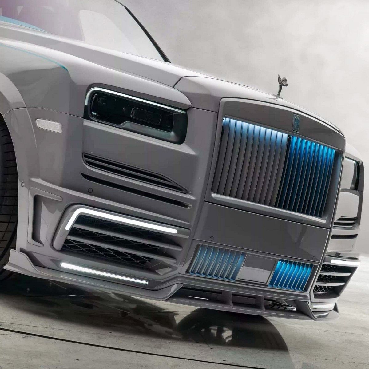 2023 - ROLLS-ROYCE CULLINAN NARDO GREY BY MANSORY, foto 7
