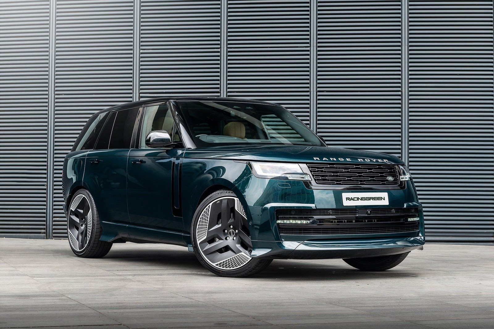 RANGE ROVER ‘THE FINTAIL EDITION’ BY KAHN, foto 1