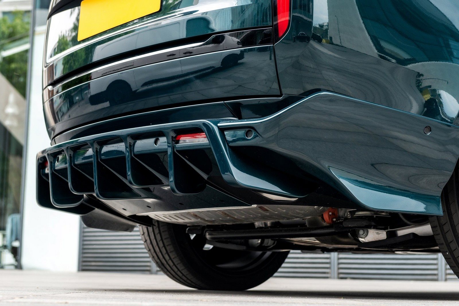 RANGE ROVER ‘THE FINTAIL EDITION’ BY KAHN, foto 11