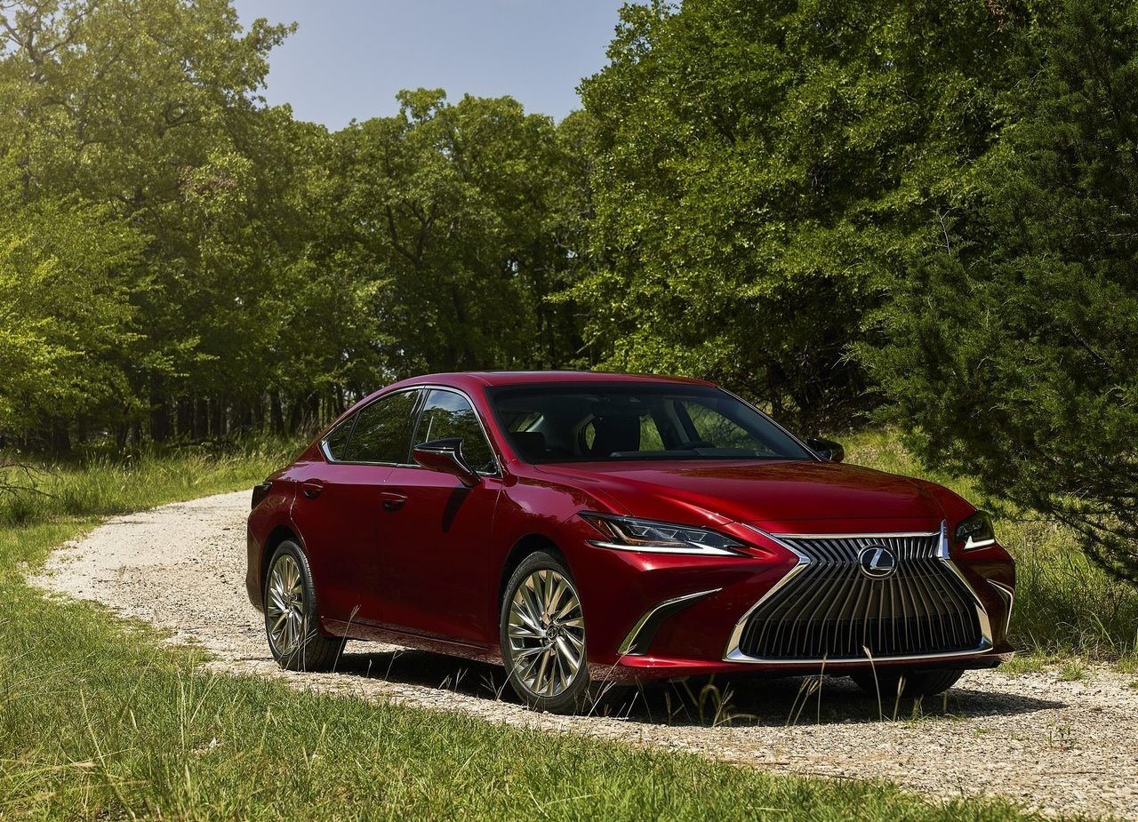LEXUS ES, foto 1