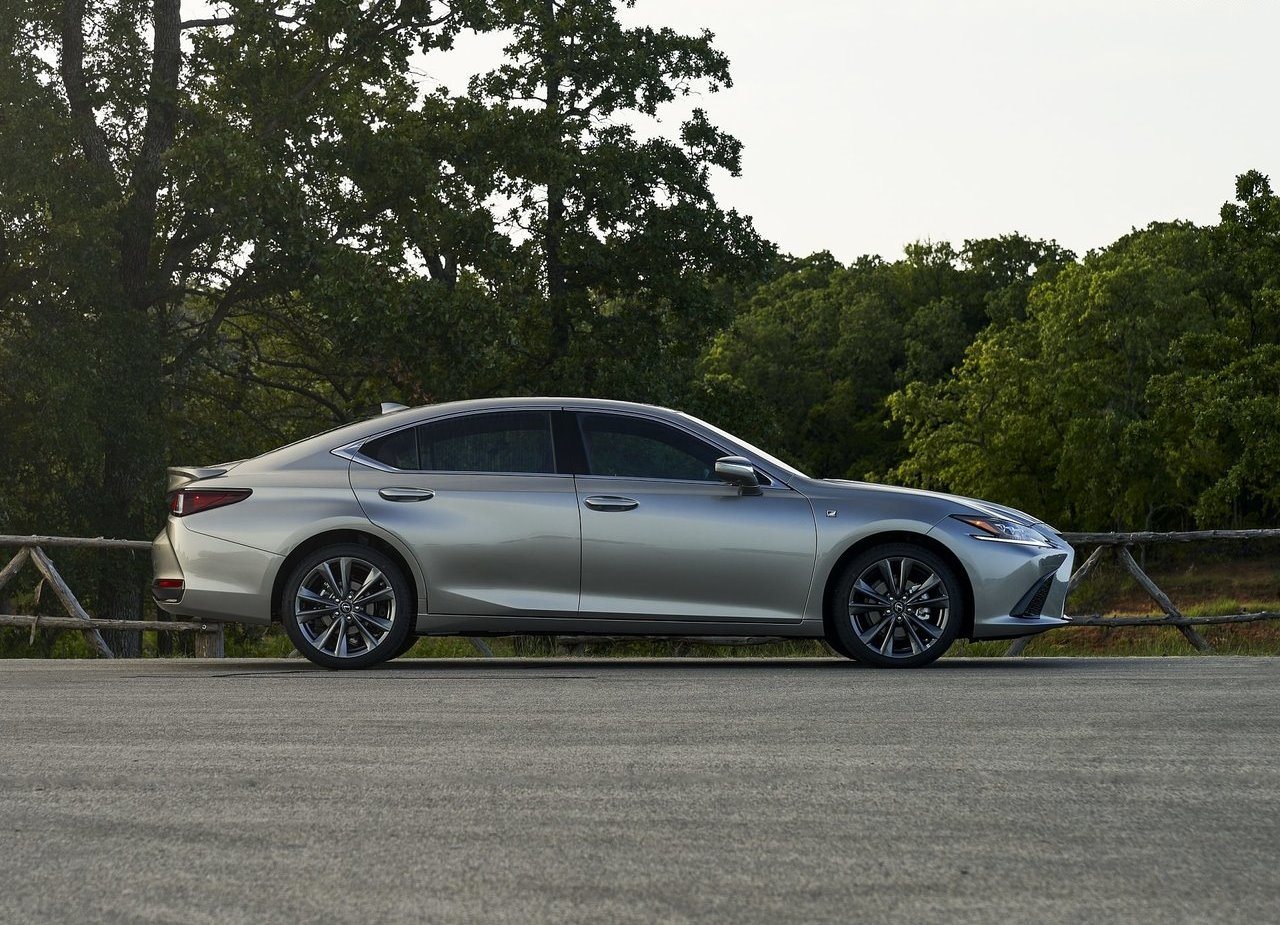 LEXUS ES, foto 11