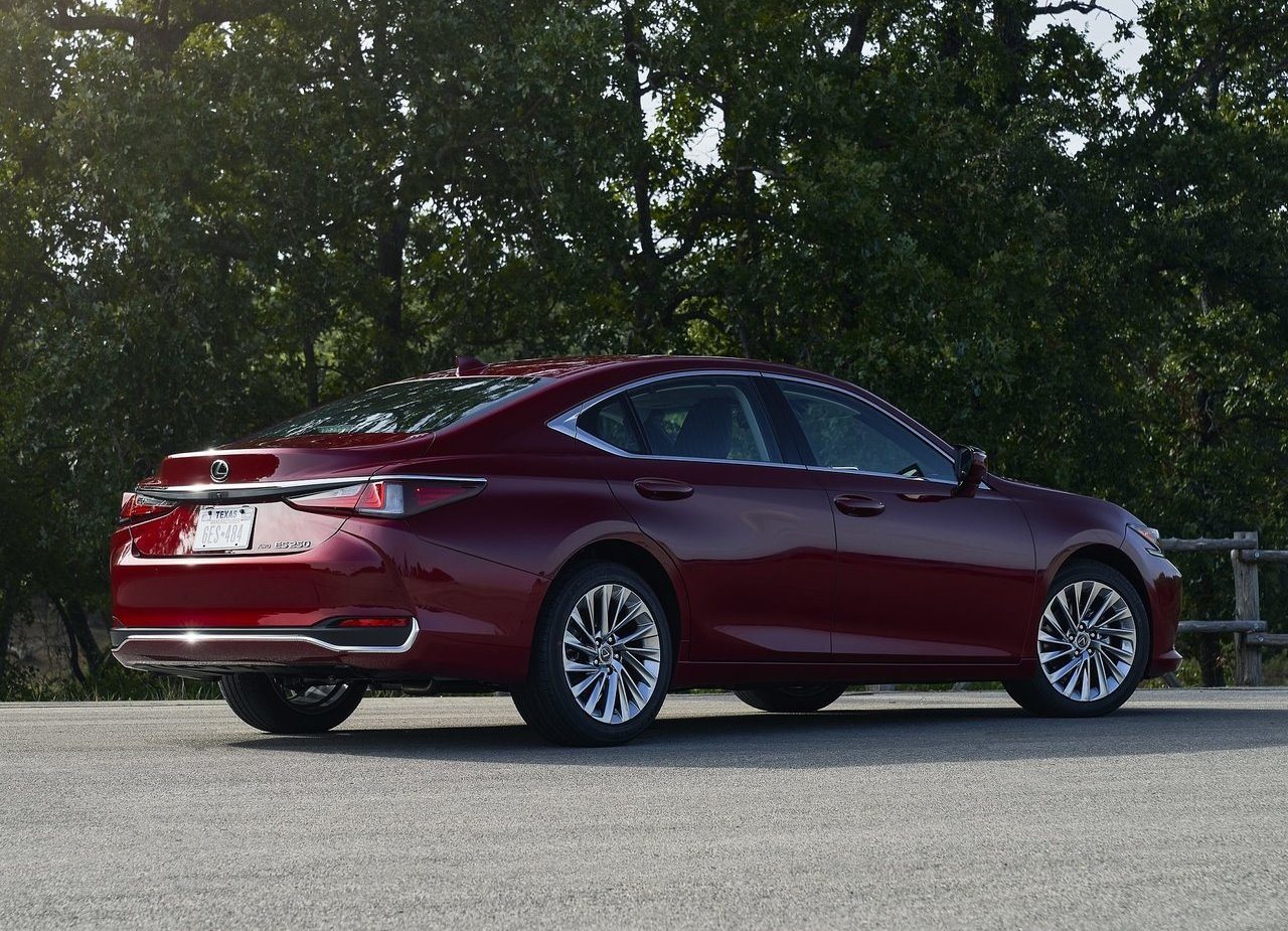 LEXUS ES, foto 12