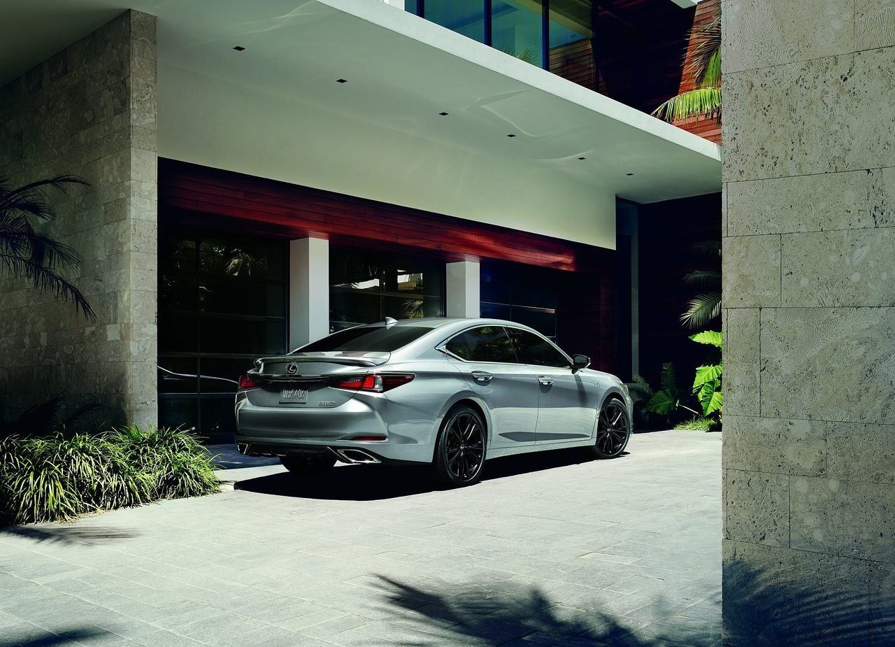 LEXUS ES, foto 13