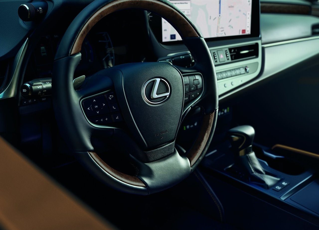 LEXUS ES, foto 20