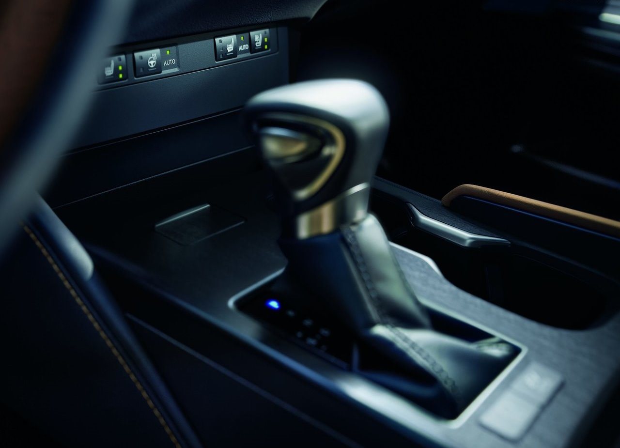 LEXUS ES, foto 21