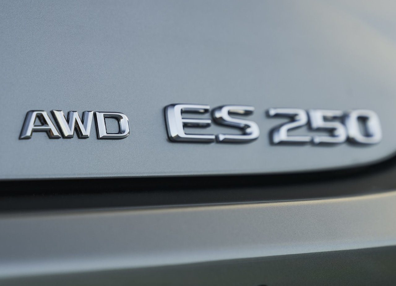 LEXUS ES, foto 37