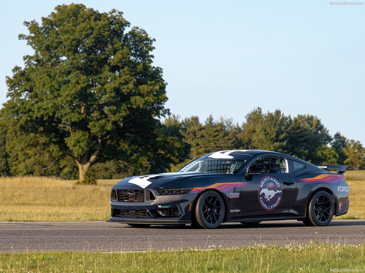 2024 - FORD MUSTANG DARK HORSE R, foto 1