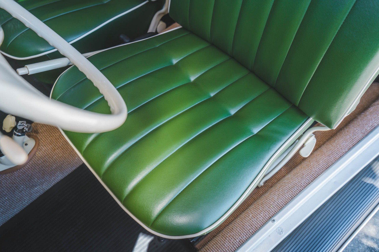 1956 - VOLKSWAGEN BEETLE DELUXE SEDAN, foto 128