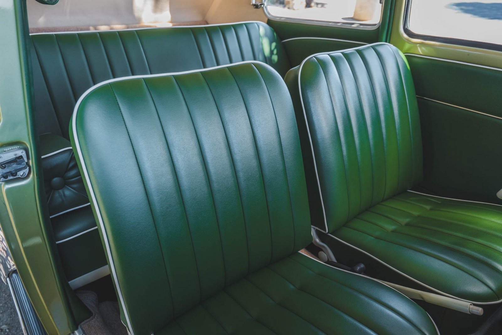 1956 - VOLKSWAGEN BEETLE DELUXE SEDAN, foto 136