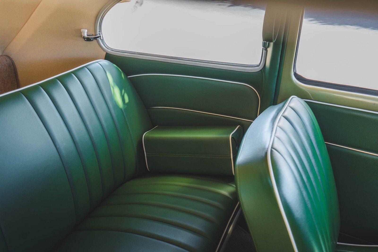 1956 - VOLKSWAGEN BEETLE DELUXE SEDAN, foto 138