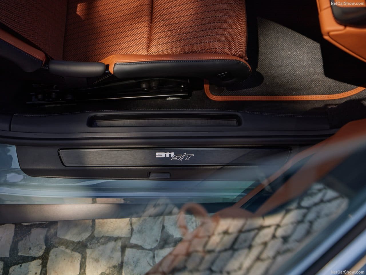 2024 - PORSCHE 911 S/T, foto 189
