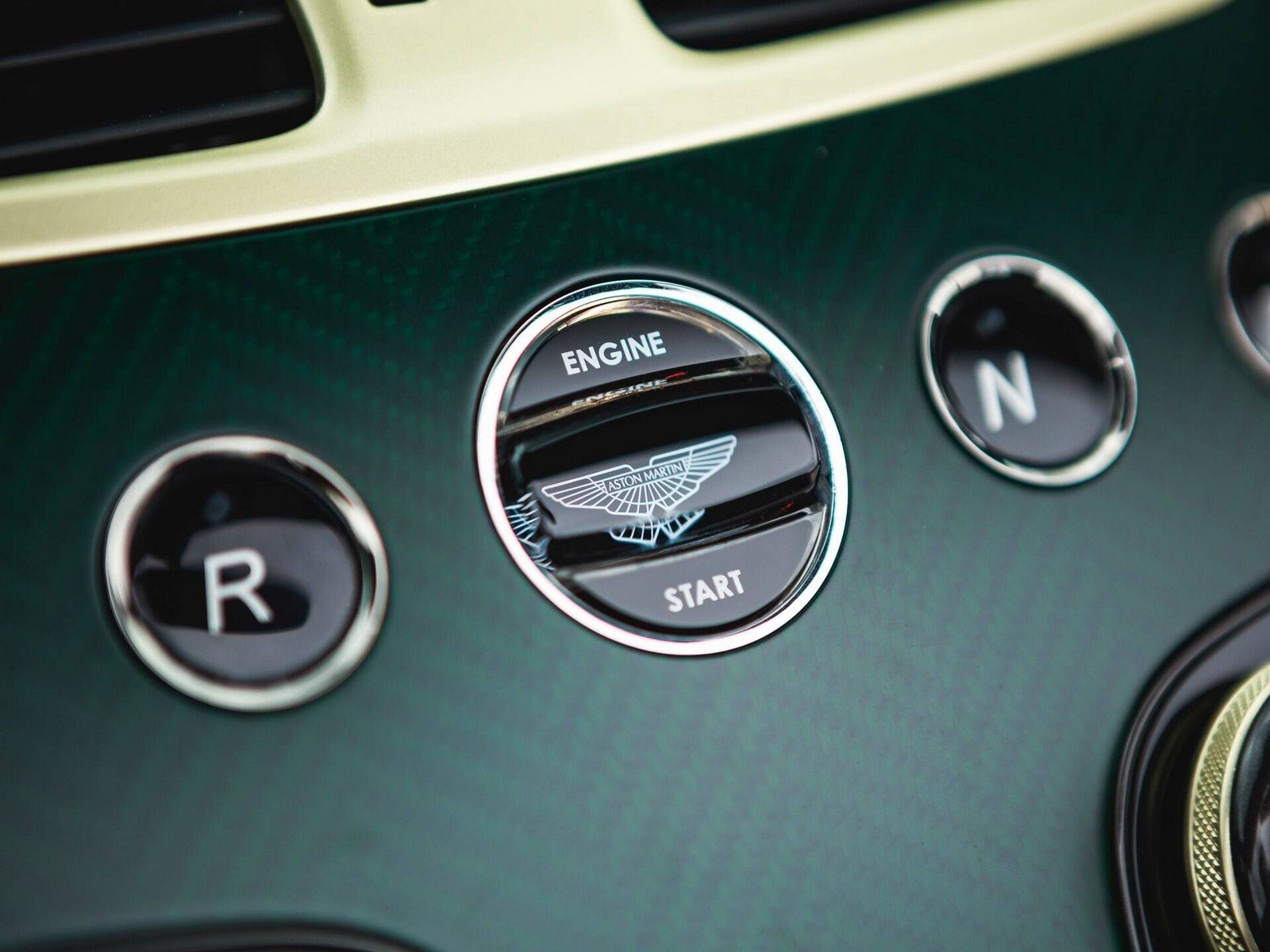 2018 - ASTON MARTIN VANQUISH ZAGATO VOLANTE IRIDESCENT EMERALD, foto 25