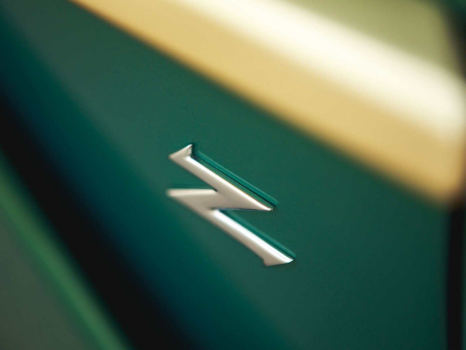 2018 - ASTON MARTIN VANQUISH ZAGATO VOLANTE IRIDESCENT EMERALD, foto 48
