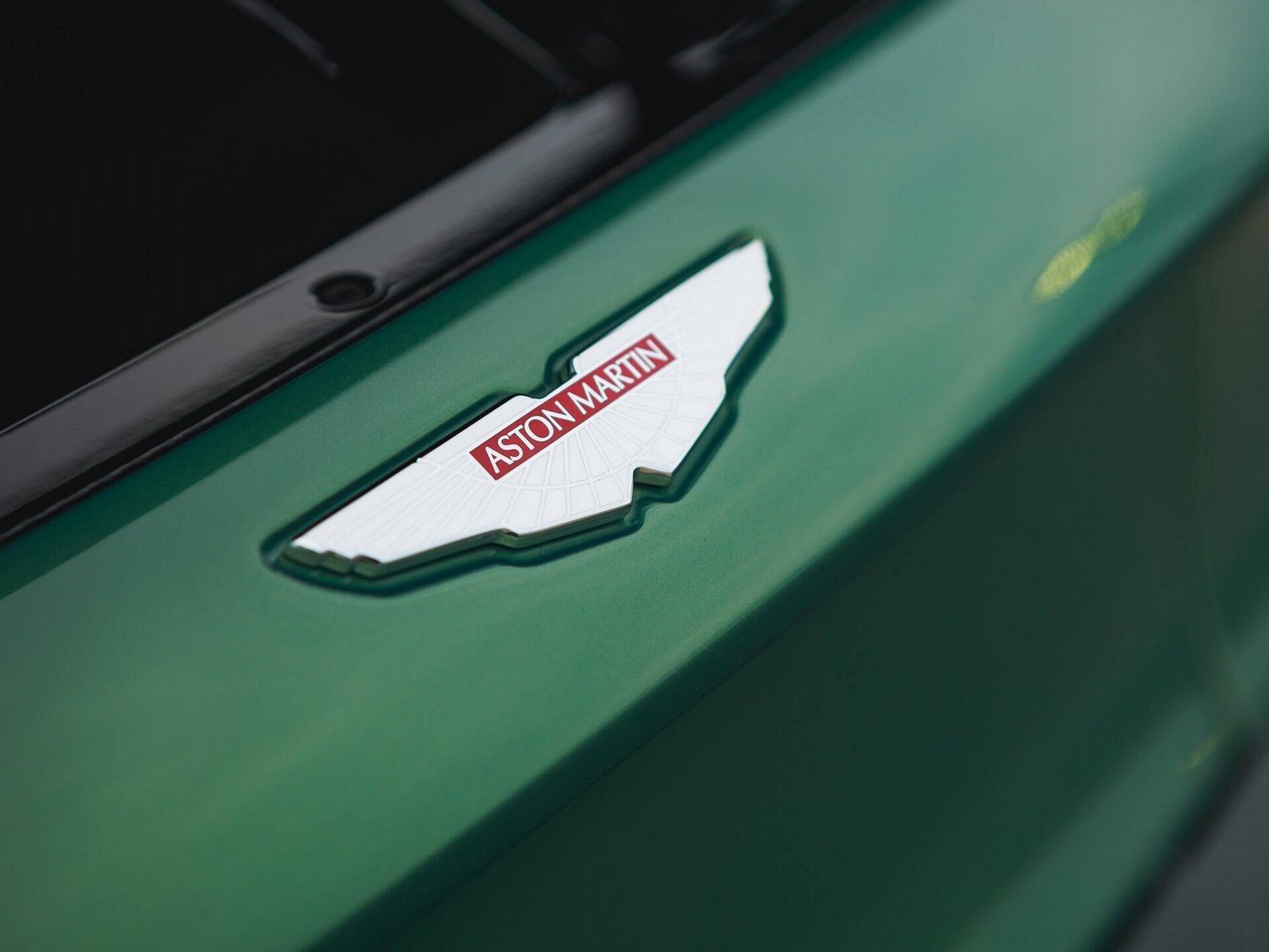 2018 - ASTON MARTIN VANQUISH ZAGATO VOLANTE IRIDESCENT EMERALD, foto 49