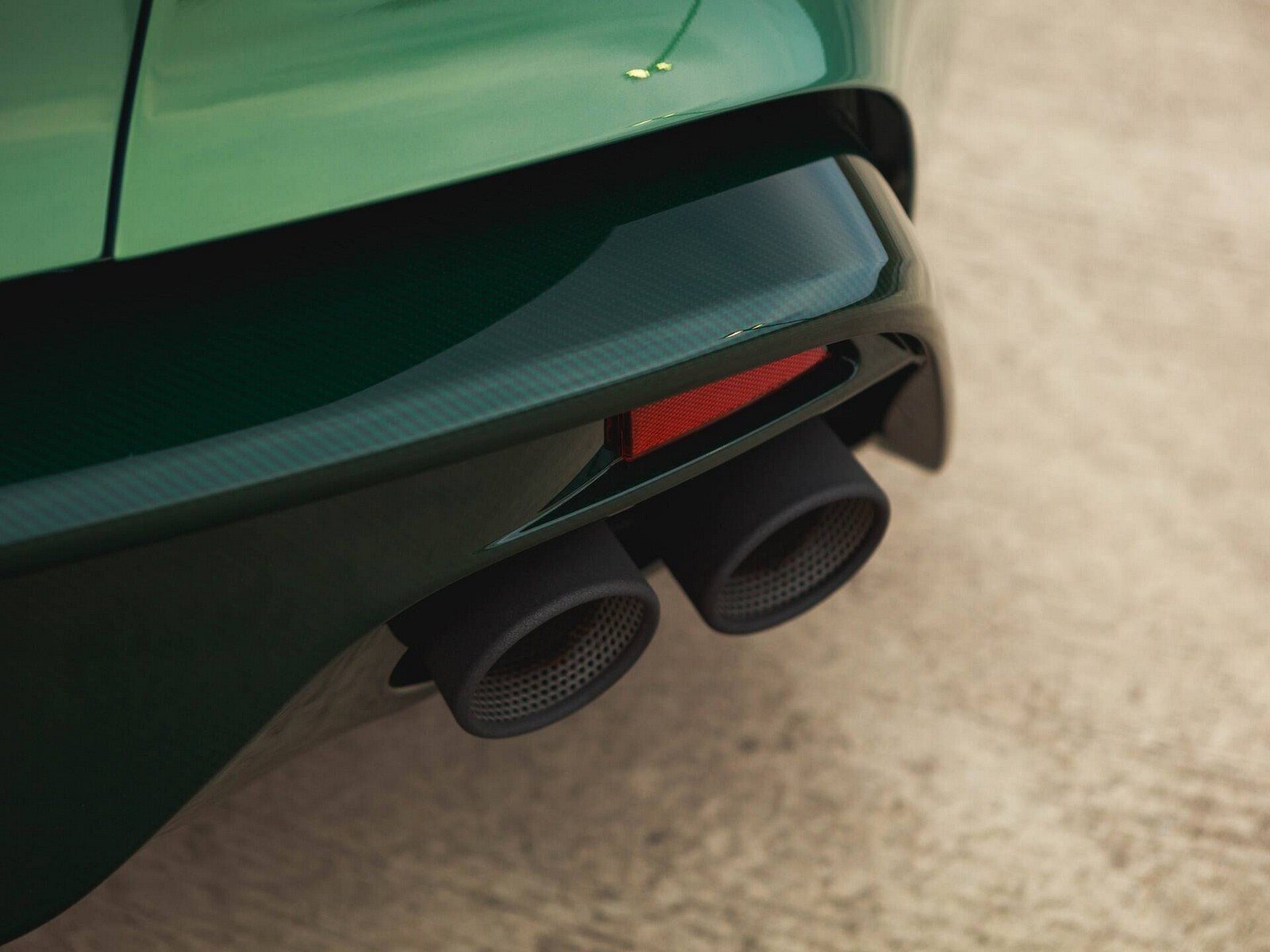 2018 - ASTON MARTIN VANQUISH ZAGATO VOLANTE IRIDESCENT EMERALD, foto 80