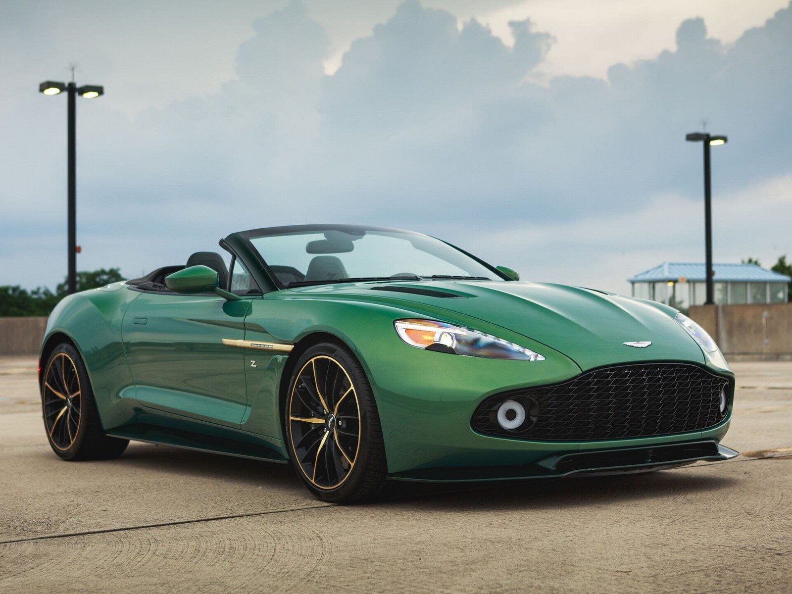 2018 - ASTON MARTIN VANQUISH ZAGATO VOLANTE IRIDESCENT EMERALD, foto 91