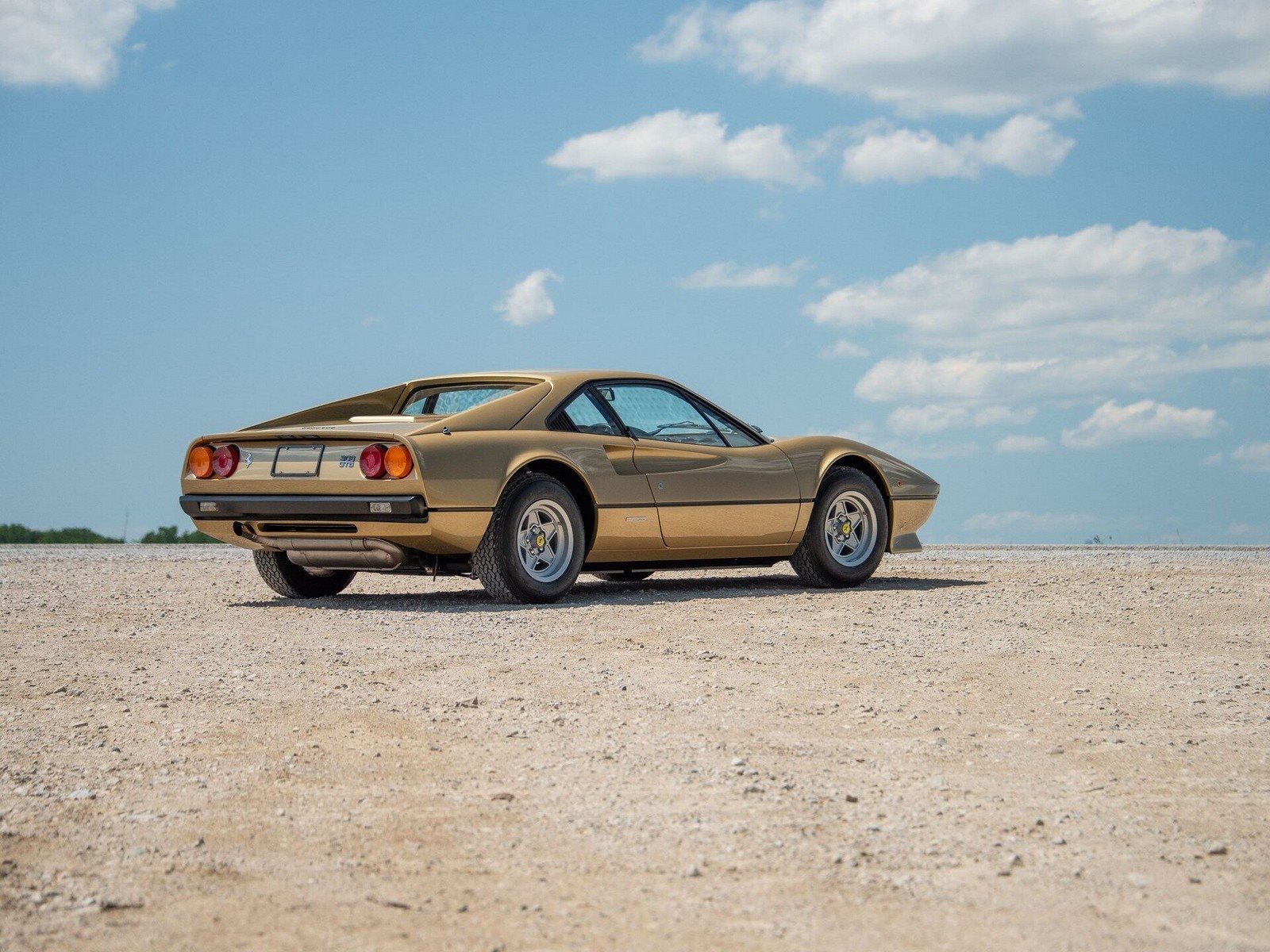 FERRARI F308 GTB VETRORESINA ORO CHIARO, foto 2