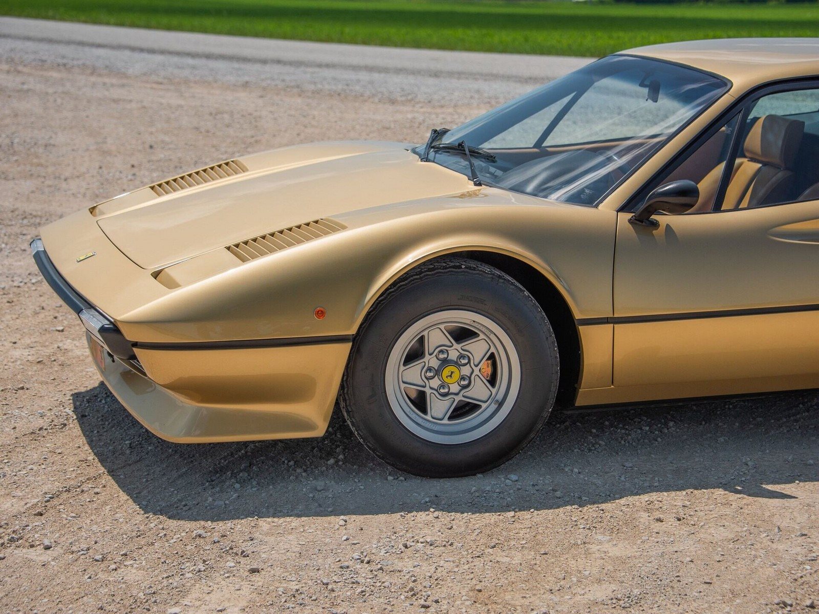 FERRARI F308 GTB VETRORESINA ORO CHIARO, foto 31