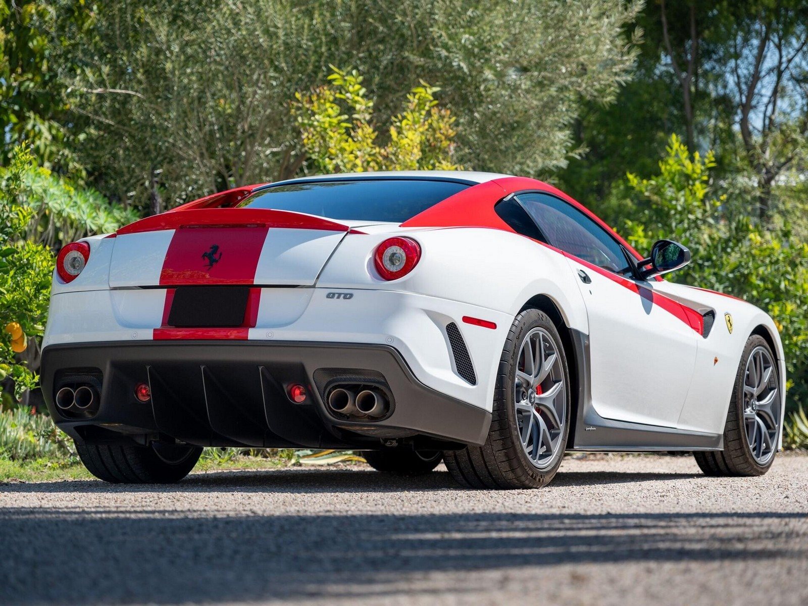 2011 - FERRARI F599 GTO BIANCO & ROSSO CORSA, foto 2
