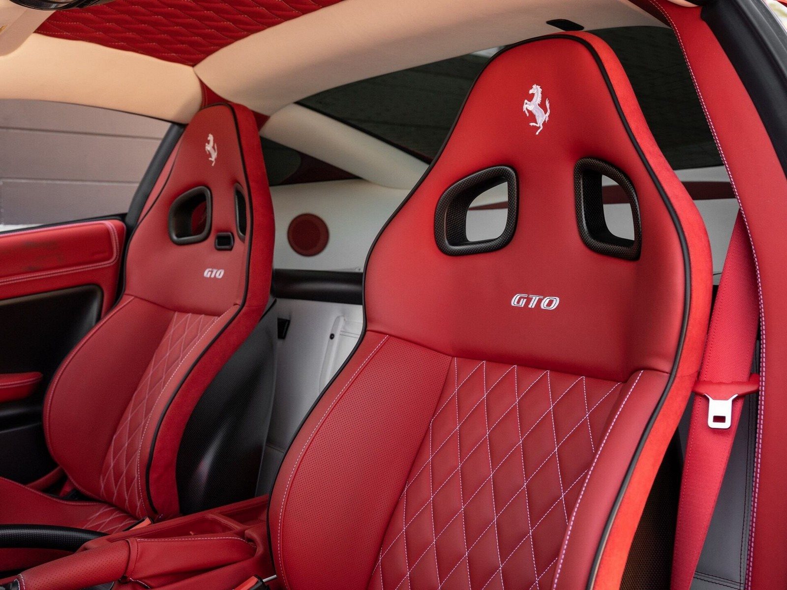 2011 - FERRARI F599 GTO BIANCO & ROSSO CORSA, foto 50