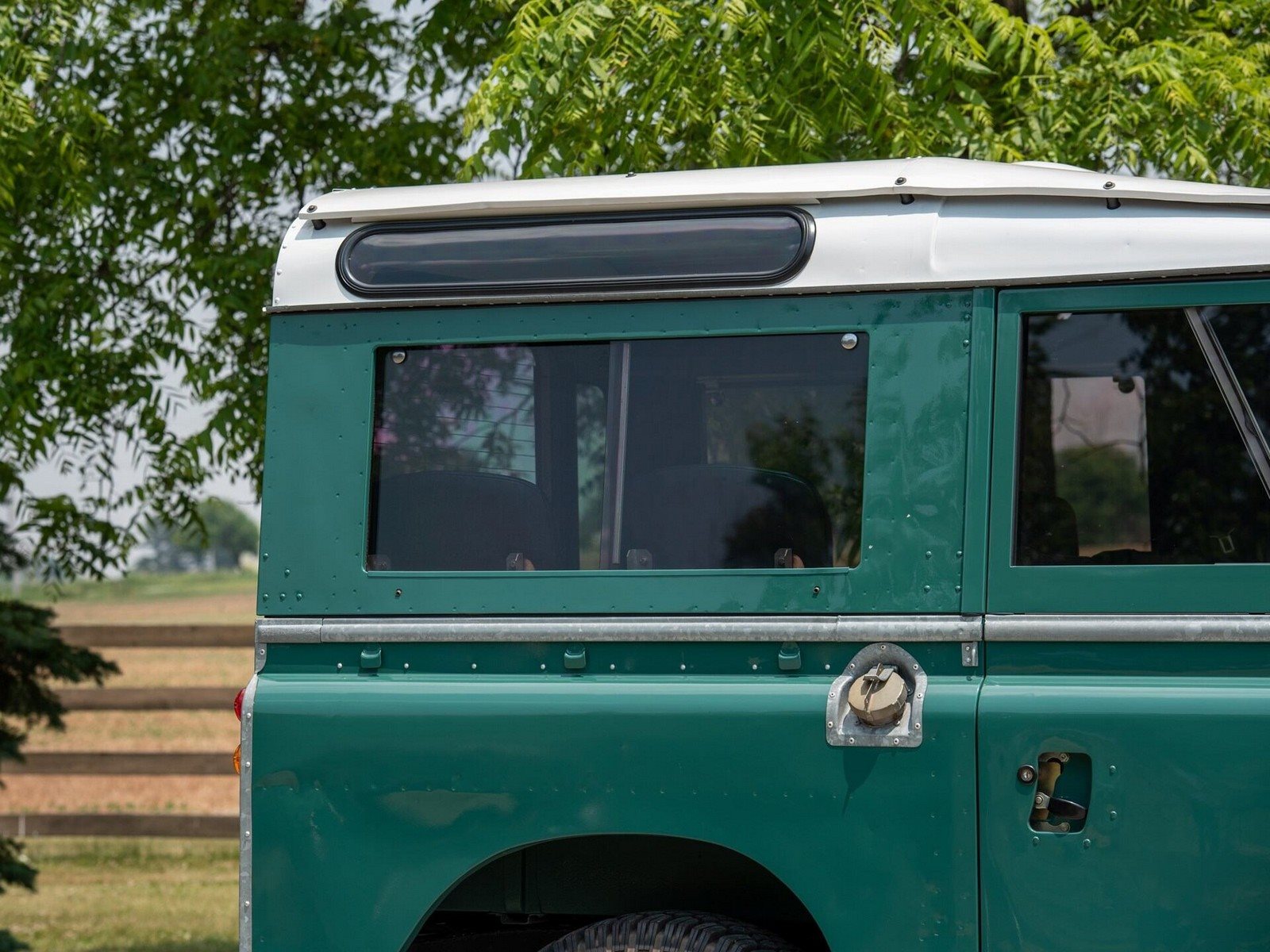 1963 - LAND ROVER SERIES IIA 88, foto 39