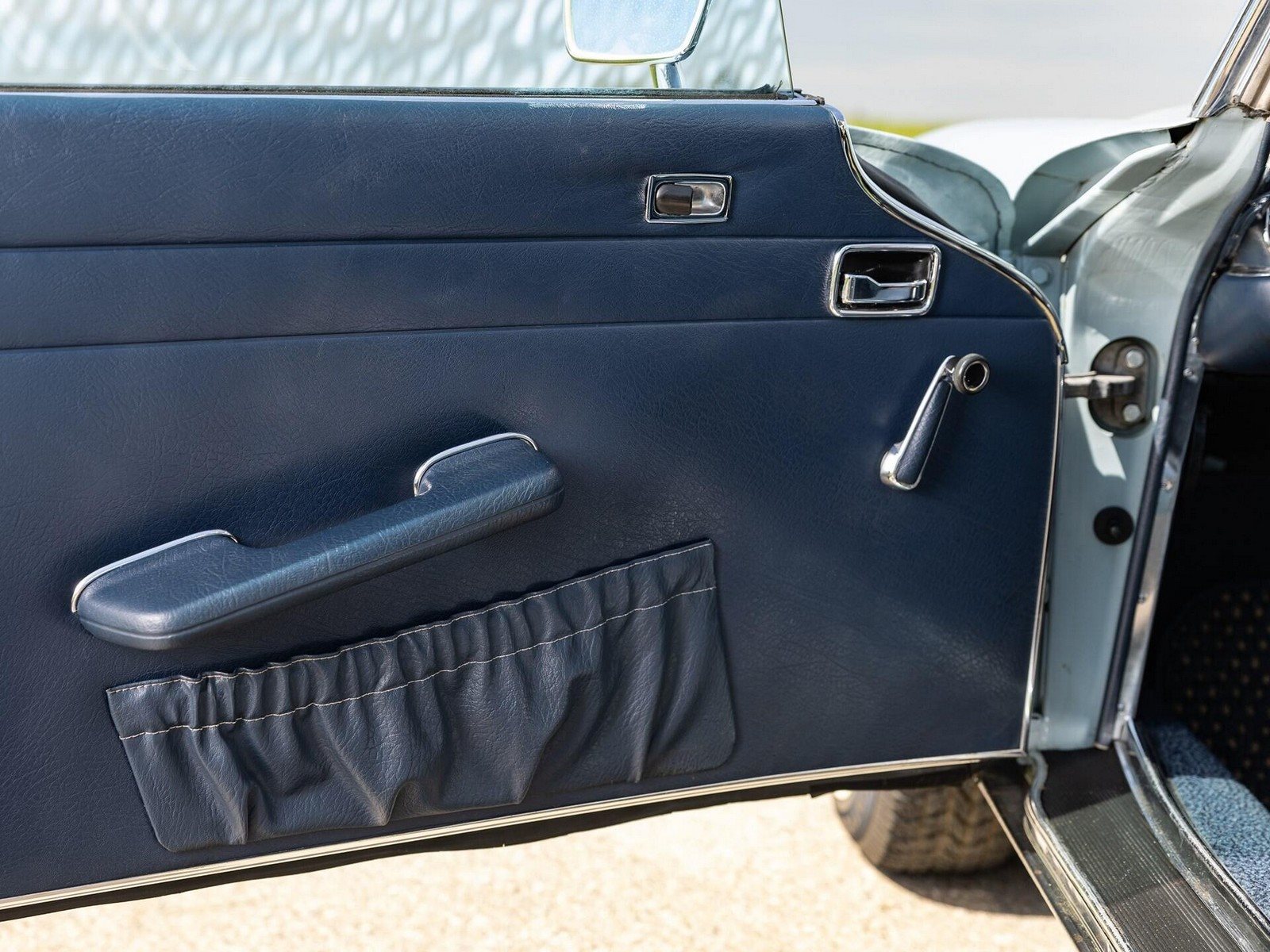 1970 - MERCEDES-BENZ 280 SL HORIZON BLUE, foto 25