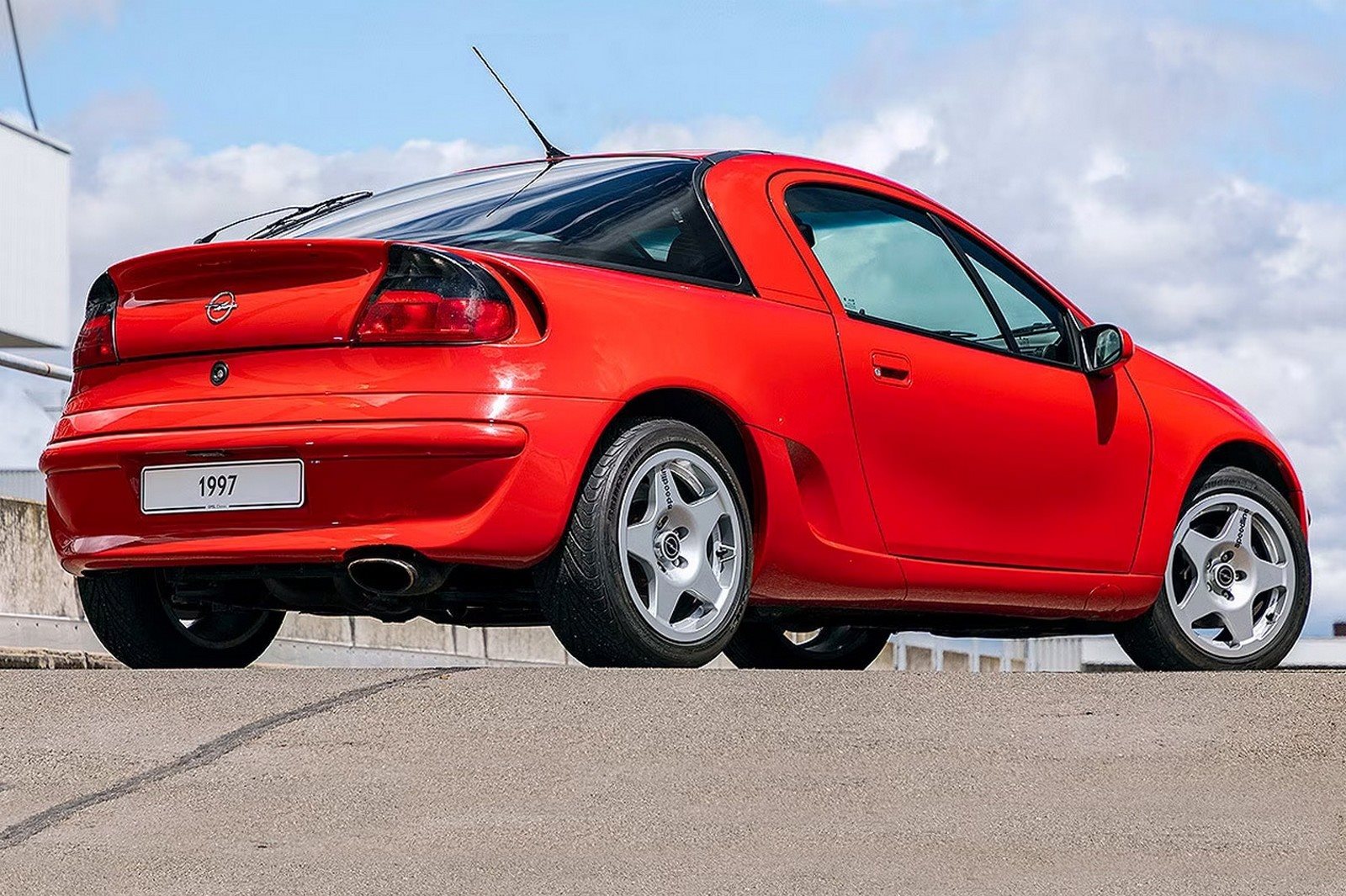 1995 - OPEL TIGRA V6, foto 2
