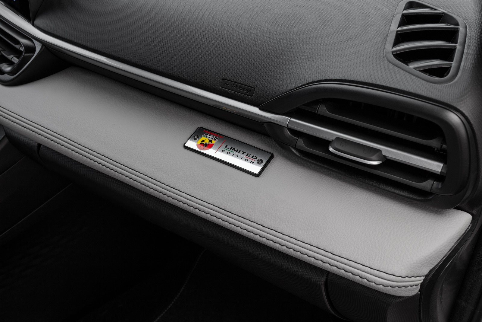 FIAT FASTBACK LIMITED EDITION POWERED BY ABARTH, foto 35