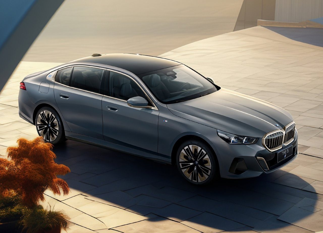 BMW i5 LWB CH VERSION, foto 1