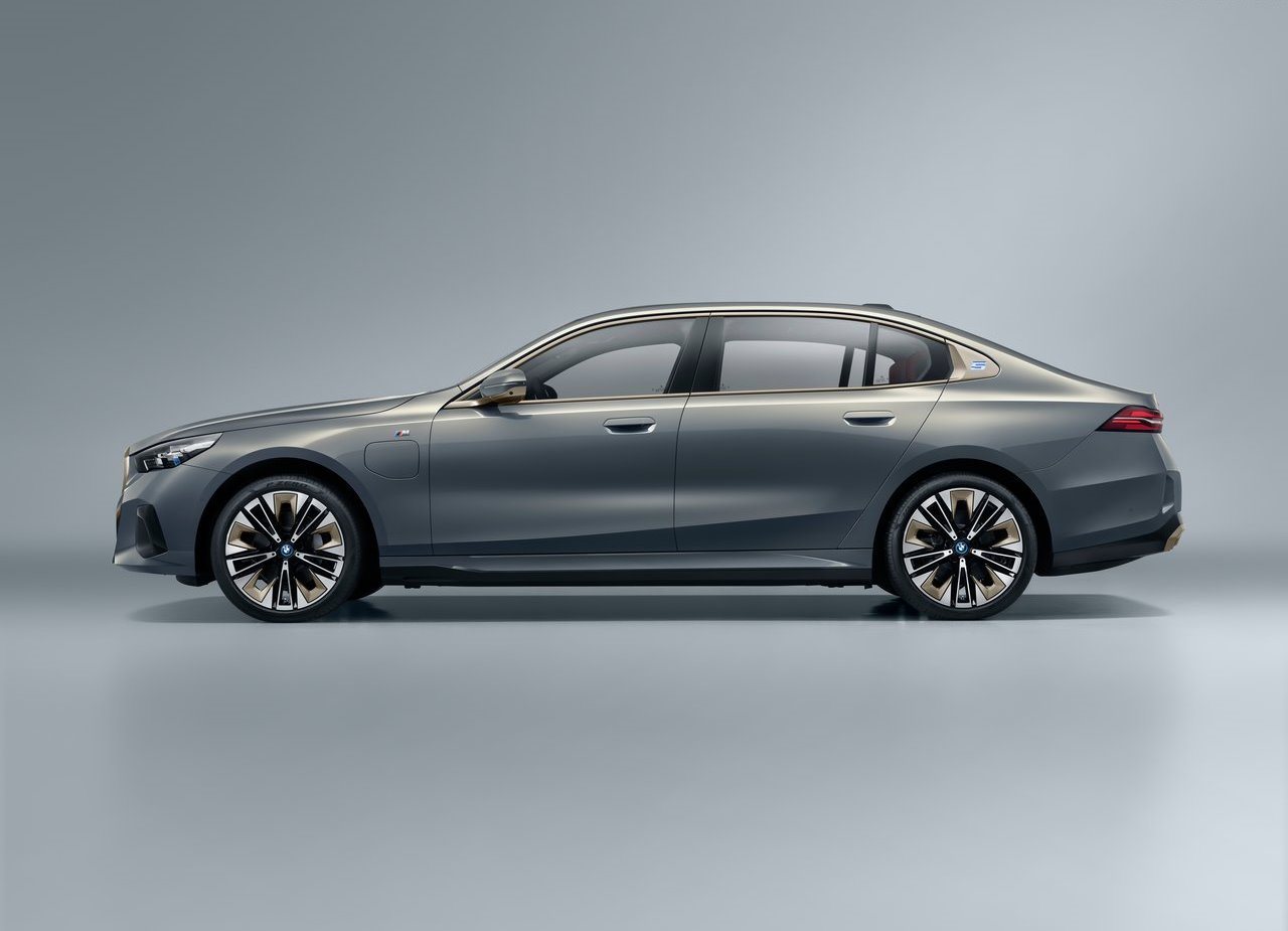 BMW i5 LWB CH VERSION, foto 6