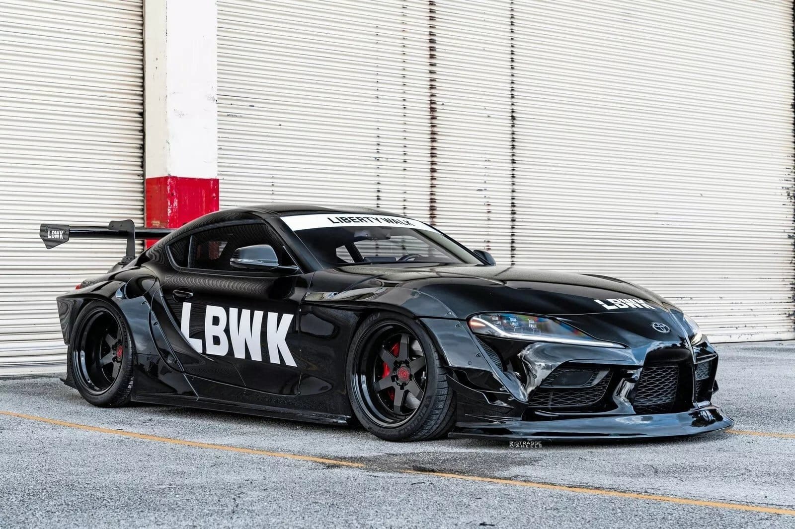 2023 - TOYOTA SUPRA BY LIBERTY WALK, foto 2