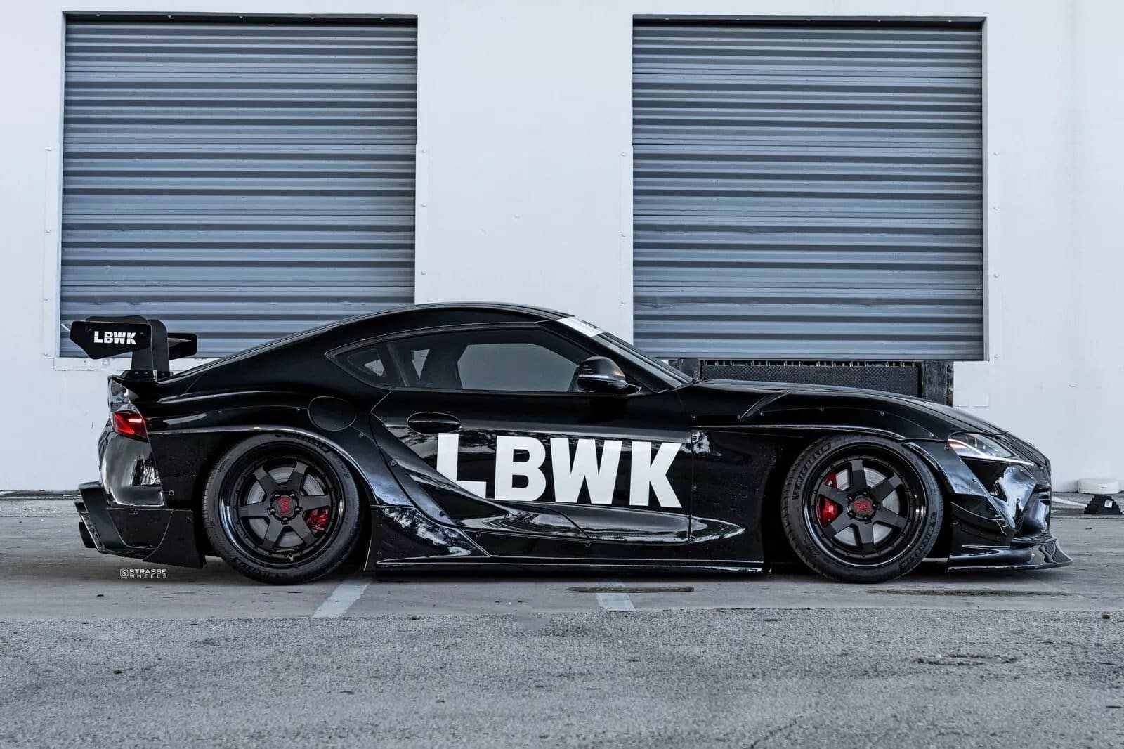 2023 - TOYOTA SUPRA BY LIBERTY WALK, foto 4