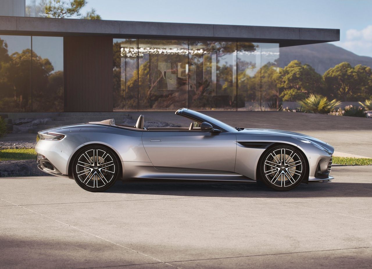2024 - ASTON MARTIN DB12 VOLANTE, foto 7