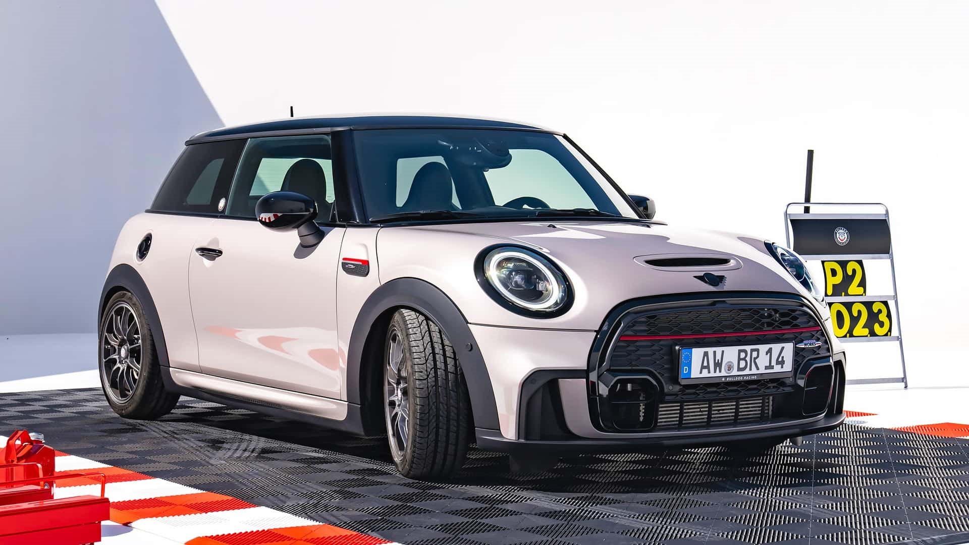 MINI JOHN COOPER WORKS BULLDOG RACING EDITION, foto 1